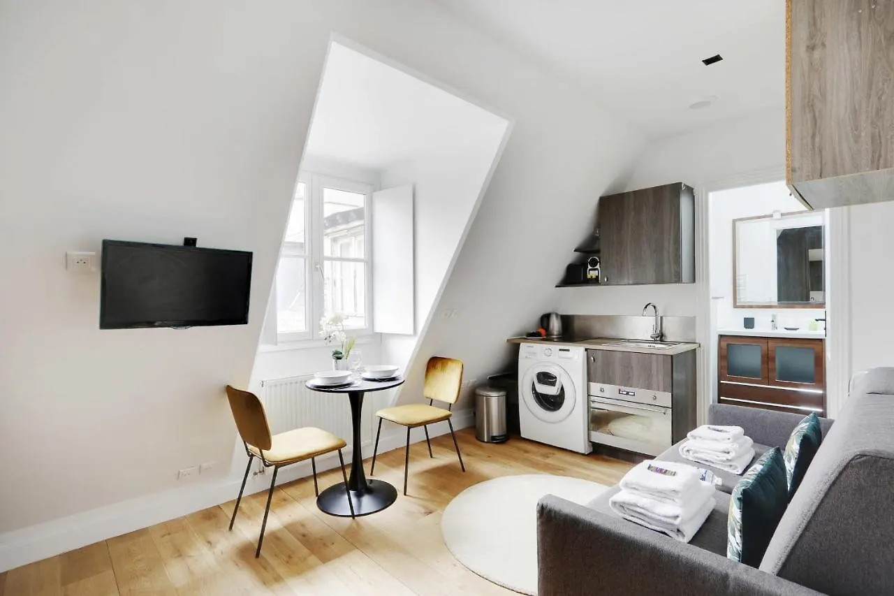 Superb Studio-2P- Arc De Triomphe Porte Maillot 51 Apartment Paris 0*,